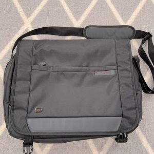 Samsonite messenger bag